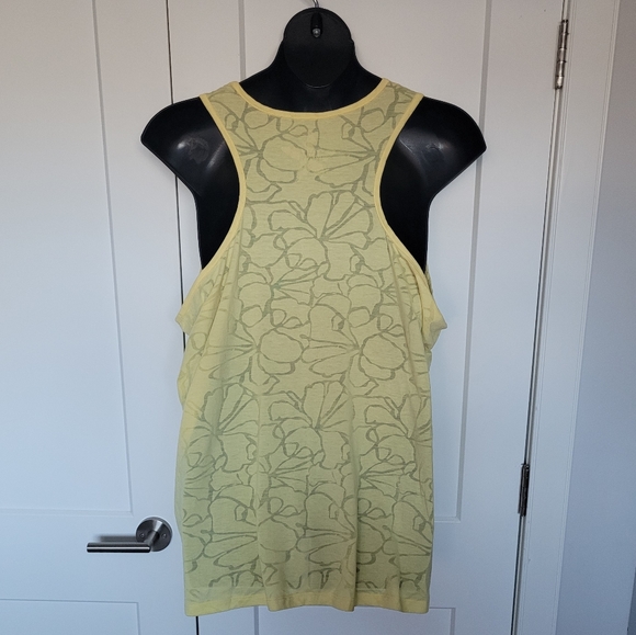 Yellow tank top - Picture 5 of 7